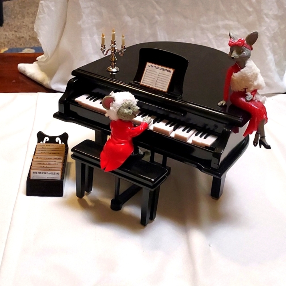 Maestro mouse in love